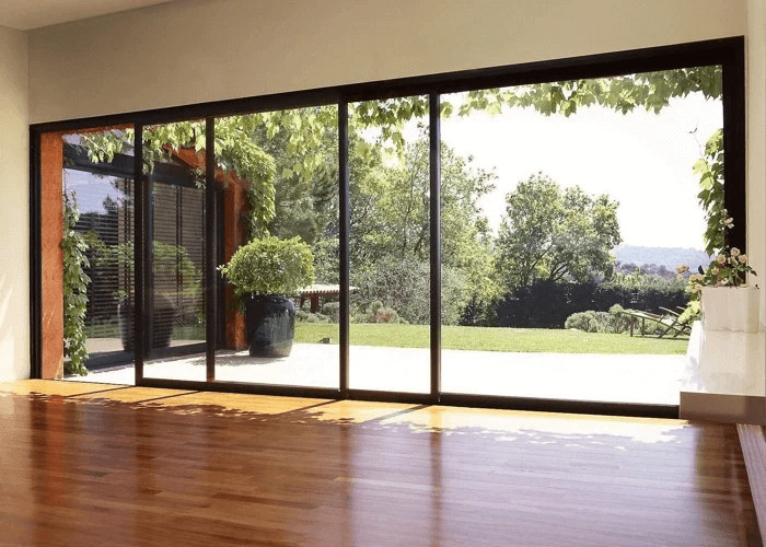 Sliding Door
