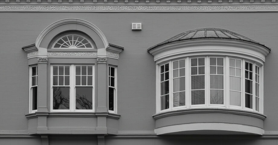 Differences Between Bay and Bow Windows