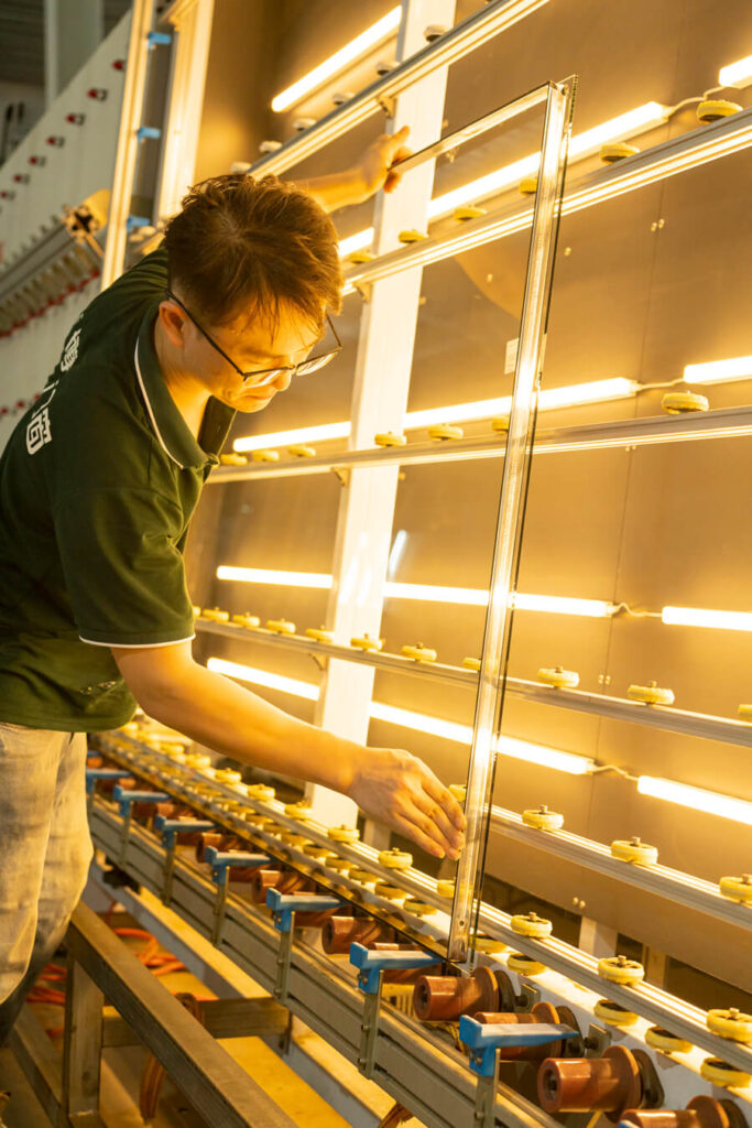 Window Glass Process at Boswindor 1