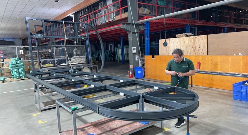 Boswindor Factory Manufacturing Windows 4