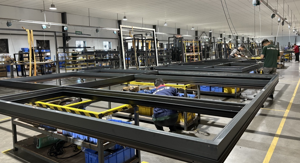 Boswindor Factory Manufacturing Windows