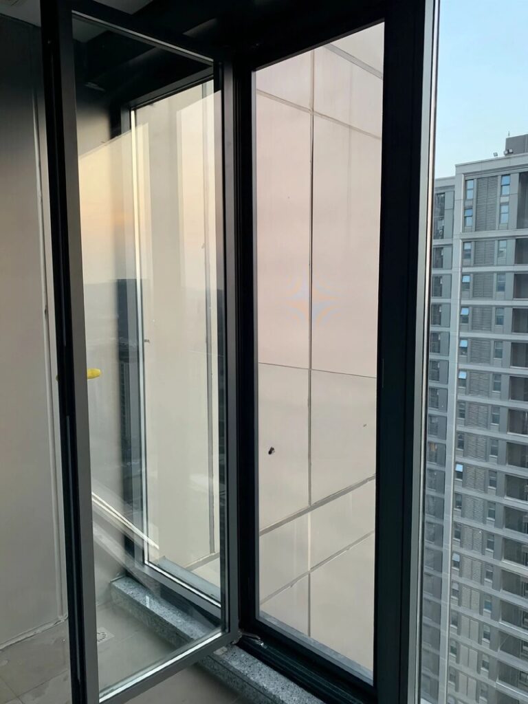 Tilt and Turn Windows 10