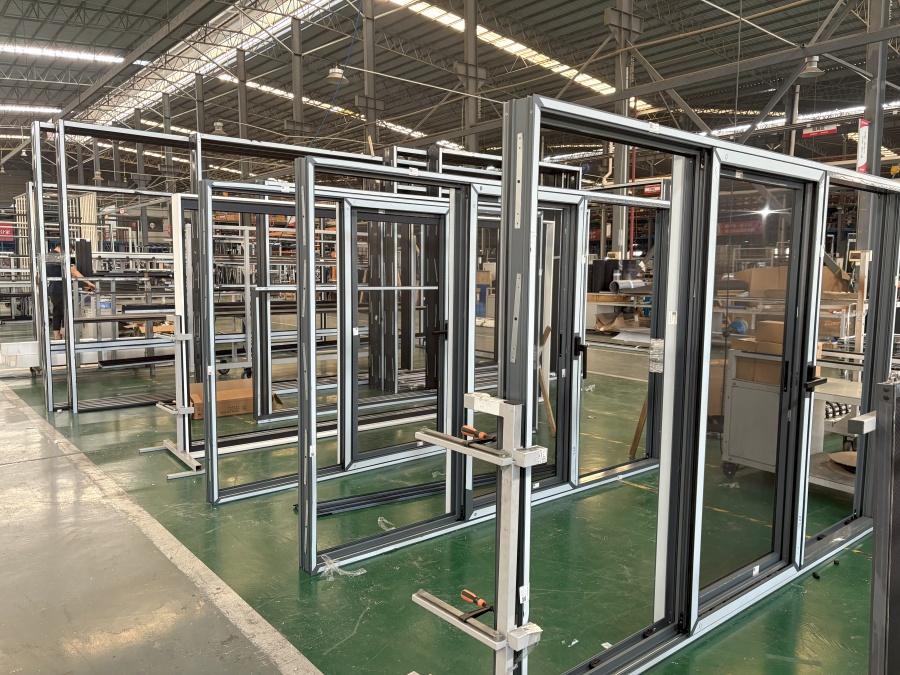 Boswindor Factory (1)