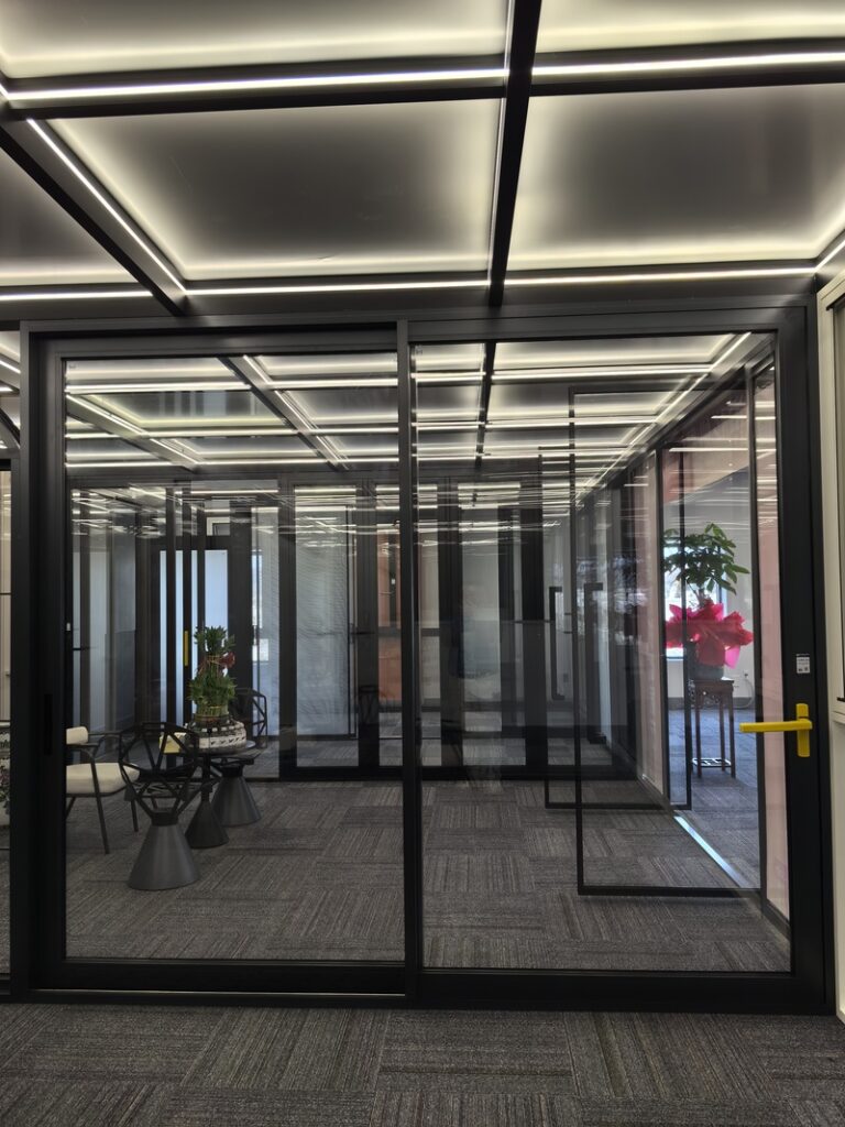 USA Sliding Door 3